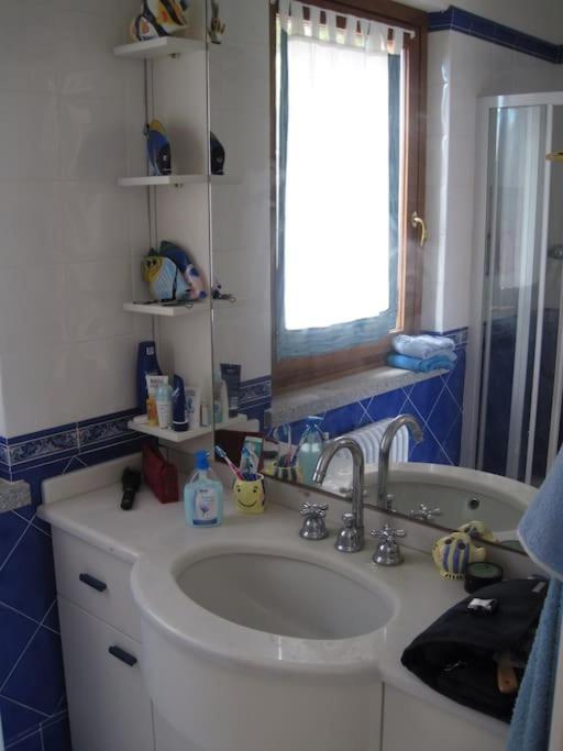 Villa Mit Whirlpool Und Phantastischer Aussicht Capoliveri  Buitenkant foto