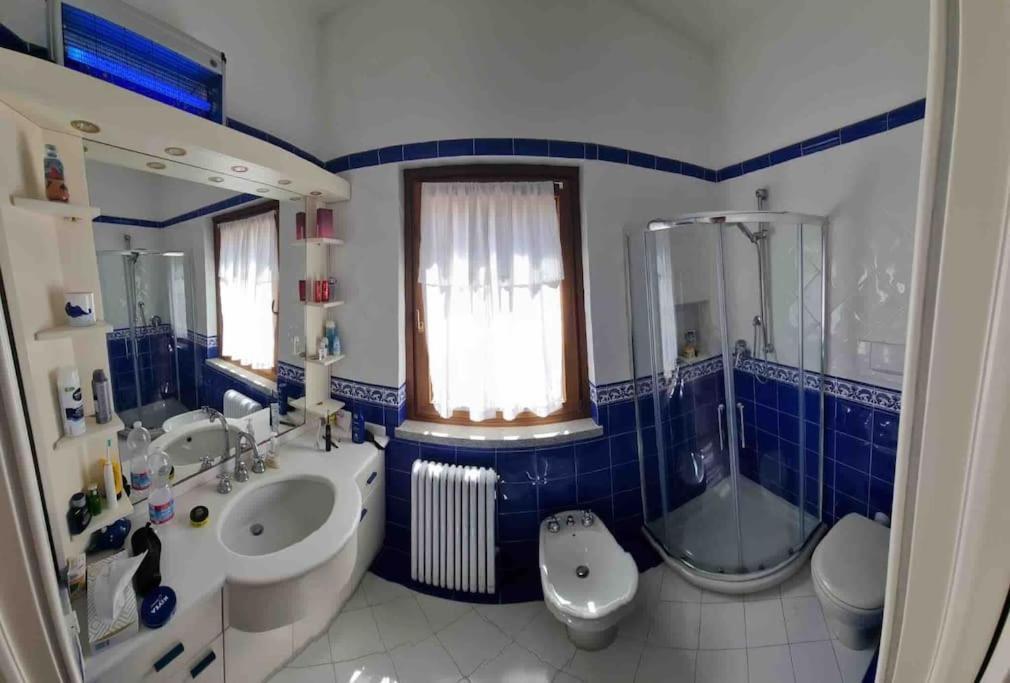 Villa Mit Whirlpool Und Phantastischer Aussicht Capoliveri  Buitenkant foto