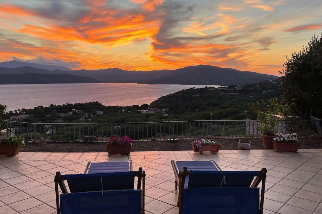 Villa Mit Whirlpool Und Phantastischer Aussicht Capoliveri  Buitenkant foto